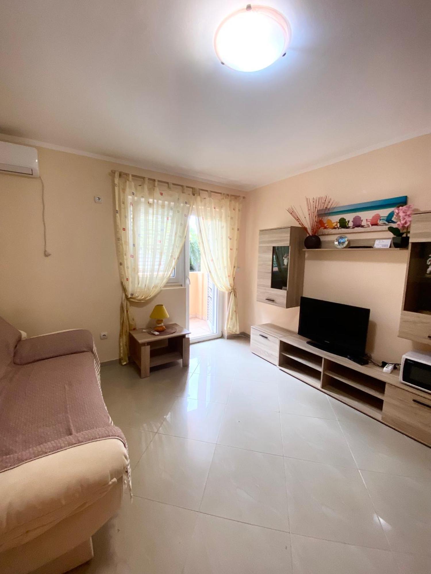 Apartments Villa Viktoria Tivat Eksteriør bilde